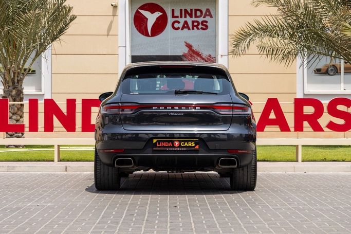 Used Porsche Macan I Facelift, 2.0 l, 2021 in Dubai by Linda Cars, Grey color. GCC Specs | AUTO.AE