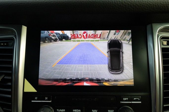 Used Porsche Macan I, 2.0 l, 2018 in Dubai by Linda Cars, White color. GCC Specs | AUTO.AE