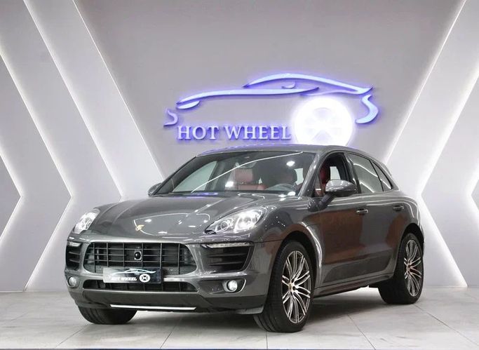 Подержанный Porsche Macan S I, 3.0 л, 2015 в Дубае от Hot Wheel Used Motors Серый цвет. GCC | AUTO.AE