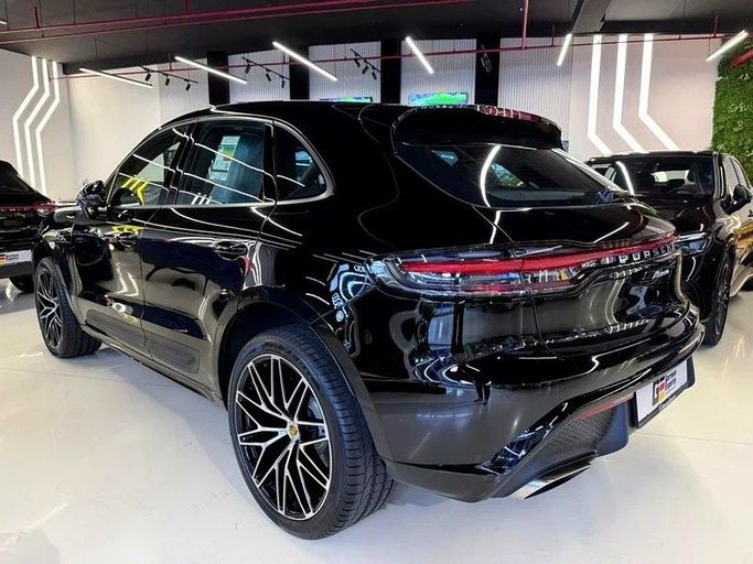 Новый Porsche Macan I Рестайлинг 2, 2.0 л, 2026 в Дубае от GE Motors Черный цвет. GCC | AUTO.AE