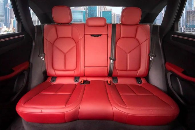 Used Porsche Macan I Facelift 2, 2.0 l, 2023 in Dubai by Royal Diamond Motors, Black color. GCC Specs | AUTO.AE