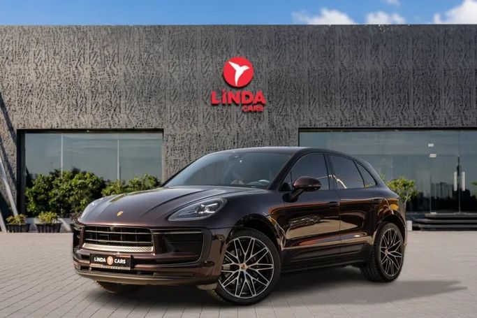 Подержанный Porsche Macan T I Рестайлинг 2, 2.0 л, 2023 в Дубае от Linda Cars Тёмно-бордовый цвет. GCC | AUTO.AE | Объявление #265419