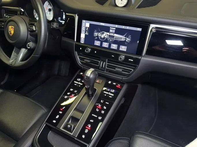 مستعملة Porsche Macan GTS أنا فيس ليفت 2، 2.9 لتر، 2024 في الإمارات، دبي من GE Motors، اللون أسود. المواصفات الأوروبية | AUTO.AE | إعلان #295437 — صورة 14 من 16