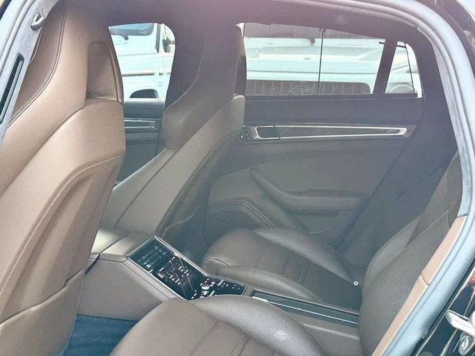 Used Porsche Panamera Turbo II, 4.0 l, 2017 in Dubai by Auto Bank Motors, Black color. Korean Specs | AUTO.AE