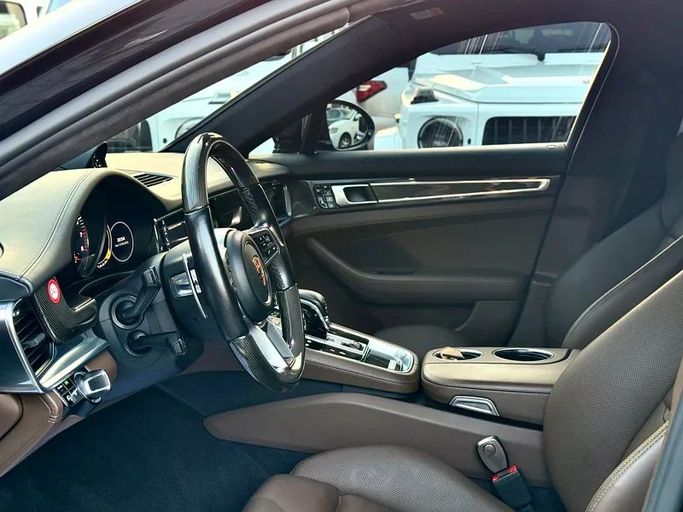 Used Porsche Panamera Turbo II, 4.0 l, 2017 in Dubai by Auto Bank Motors, Black color. Korean Specs | AUTO.AE