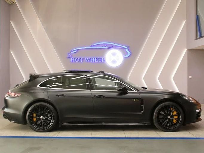 Used Porsche Panamera Turbo S E-Hybrid II, 4.0 l, 2020 in Dubai by Hot Wheel Used Motors, Black color. Other | AUTO.AE