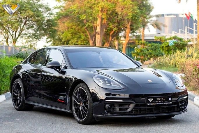 Used Porsche Panamera II Facelift, 2.9 l, 2021 in Dubai by Royal Diamond Motors, Black color. GCC Specs | AUTO.AE