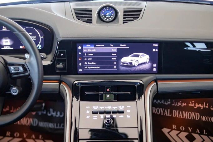 Used Porsche Panamera III, 2.9 l, 2025 in Dubai by Royal Diamond Motors, Golden color. GCC Specs | AUTO.AE