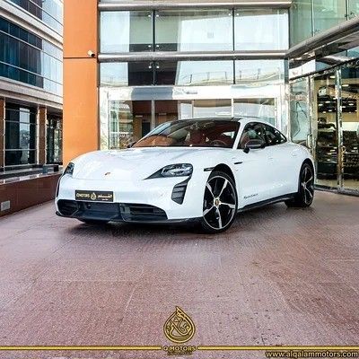Подержанный Porsche Taycan Turbo S I, 2020 в Дубае от Q Motors Белый цвет. Европейская | AUTO.AE
