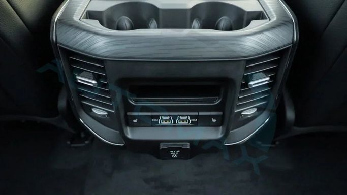 New RAM 1500 Crew Cab V Facelift, 3.0 l, 2025 in Dubai by Auto Max Group, White color. GCC Specs | AUTO.AE