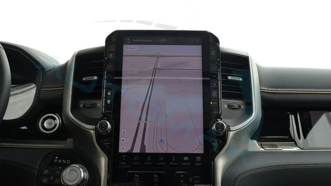 Новый RAM 1500 Crew Cab V Рестайлинг, 3.0 л, 2025 в Дубае от Auto Max Group Серебристый цвет. GCC | AUTO.AE