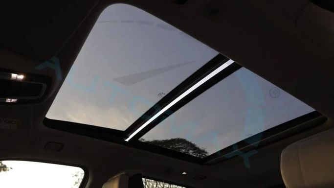 New RAM 1500 Crew Cab V Facelift, 3.0 l, 2025 in Dubai by Auto Max Group, White color. GCC Specs | AUTO.AE