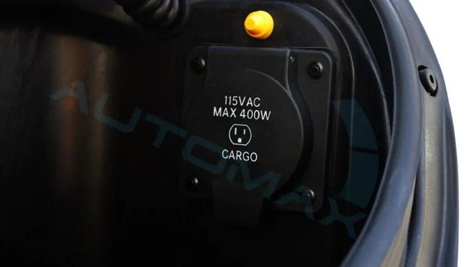 New RAM 1500 Crew Cab V Facelift, 3.0 l, 2025 in Dubai by Auto Max Group, White color. GCC Specs | AUTO.AE