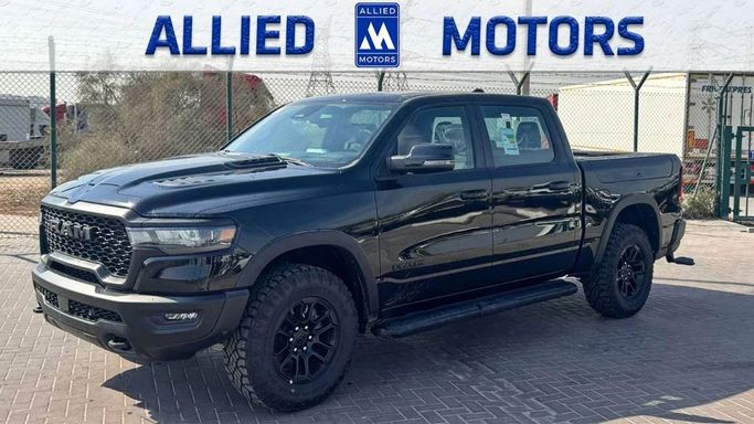 Новый RAM 1500 Crew Cab V Рестайлинг, 3.0 л, 2025 в Дубае от Allied Motors Черный цвет. GCC | AUTO.AE