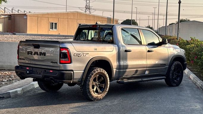 Новый RAM 1500 V Рестайлинг, 5.7 л, 2024 в Дубае от Allied Motors Серебристый цвет. GCC | AUTO.AE