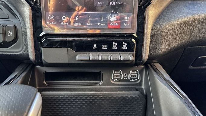 Новый RAM 1500 V Рестайлинг, 5.7 л, 2024 в Дубае от Allied Motors Серебристый цвет. GCC | AUTO.AE