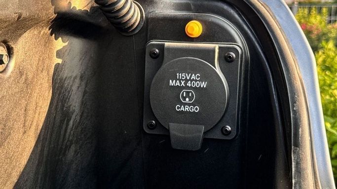 Новый RAM 1500 V Рестайлинг, 5.7 л, 2024 в Дубае от Allied Motors Серебристый цвет. GCC | AUTO.AE