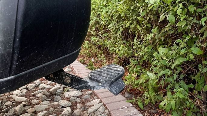 Новый RAM 1500 V Рестайлинг, 5.7 л, 2024 в Дубае от Allied Motors Серебристый цвет. GCC | AUTO.AE