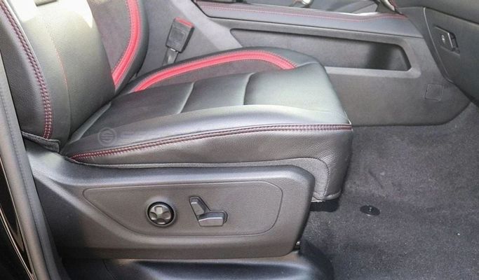 New RAM 1500 Crew Cab RHO V Facelift, 3.0 l, 2025 in Dubai by Segrex Auto, Black color. GCC Specs | AUTO.AE