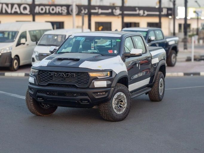 Новый RAM 1500 V Рестайлинг, 3.0 л, 2025 в Дубае от Al Rawnaq Motors  Серый цвет. GCC | AUTO.AE