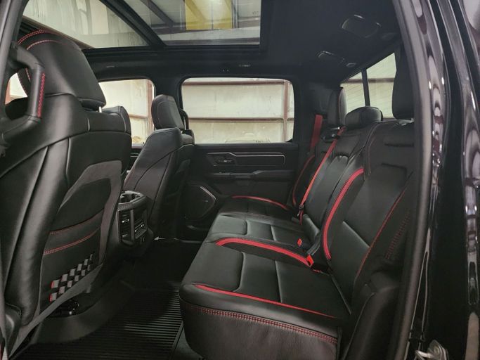 جديدة RAM 1500 فيس ليفت V، 6.2 لتر، 2026 في الإمارات، دبي، اللون أسود. المواصفات الكندية | AUTO.AE | إعلان #281938 — صورة 9 من 17
