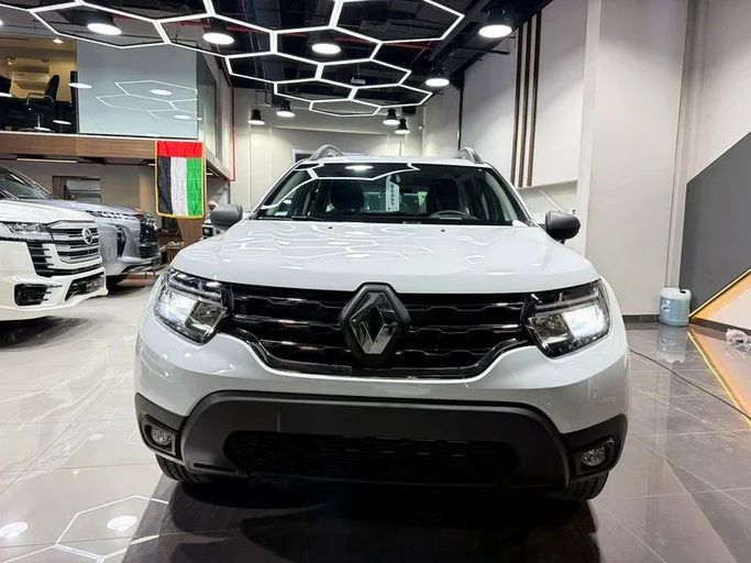 Новый Renault Duster II, 1.6 л, 2025 в Дубае от BANIYAS CARS SHOWROOM Белый цвет. GCC | AUTO.AE