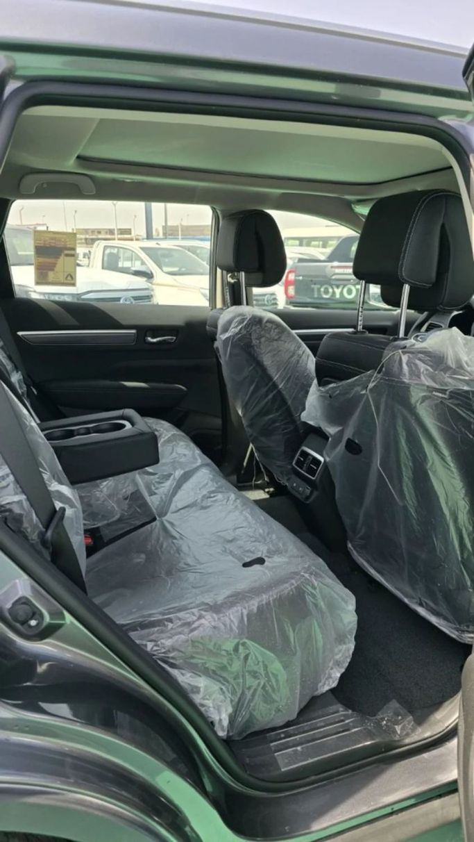 Новый Renault Koleos II Рестайлинг, 2.5 л, 2025 в Дубае от Mohamed Hakim Motors Серый цвет. GCC | AUTO.AE