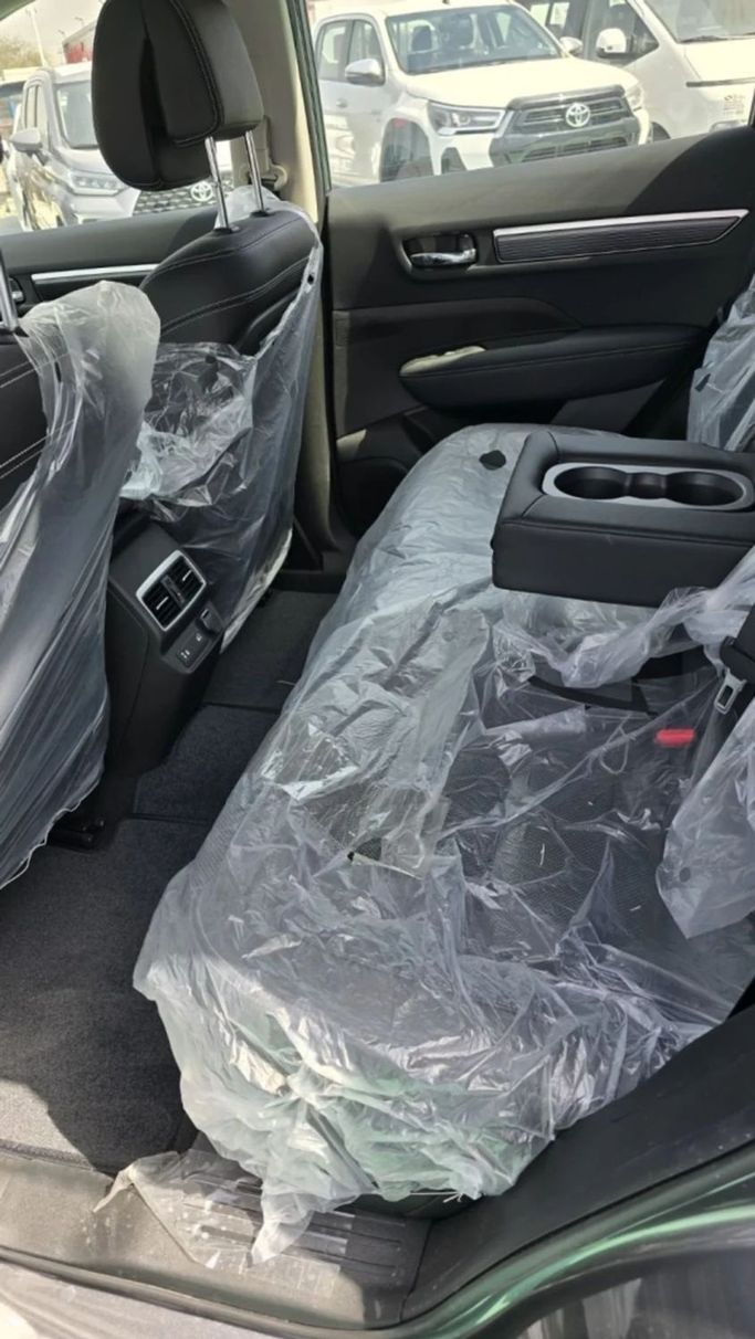 Новый Renault Koleos II Рестайлинг, 2.5 л, 2025 в Дубае от Mohamed Hakim Motors Серый цвет. GCC | AUTO.AE