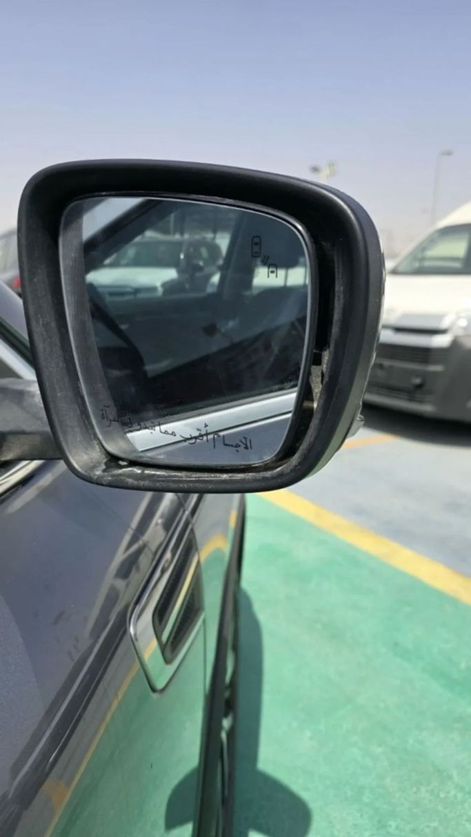 Новый Renault Koleos II Рестайлинг, 2.5 л, 2025 в Дубае от Mohamed Hakim Motors Серый цвет. GCC | AUTO.AE