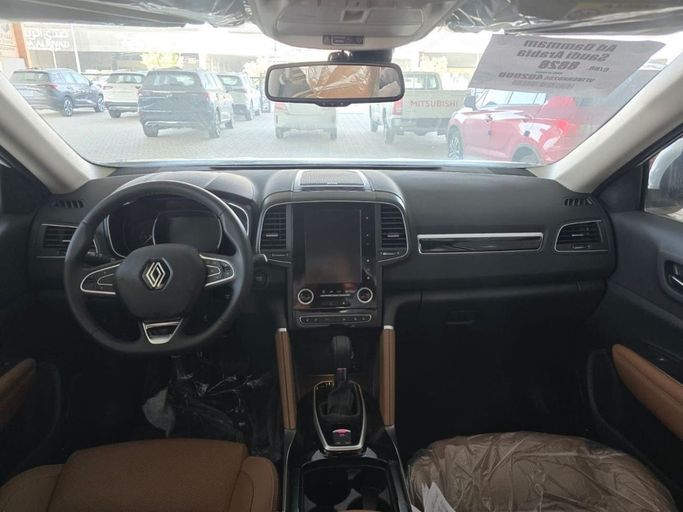 Новый Renault Koleos II Рестайлинг, 2.5 л, 2025 в Дубае от Mohamed Hakim Motors Белый цвет. GCC | AUTO.AE