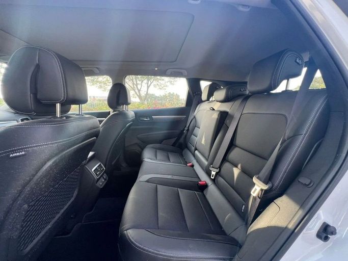 Новый Renault Koleos II Рестайлинг, 2.5 л, 2024 в Дубае от World Center Motors FZE Белый цвет. GCC | AUTO.AE