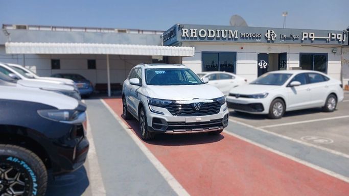 Новый Renault Koleos II Рестайлинг, 2.5 л, 2025 в Дубае от Rhodium Motors FZE Белый цвет. GCC | AUTO.AE