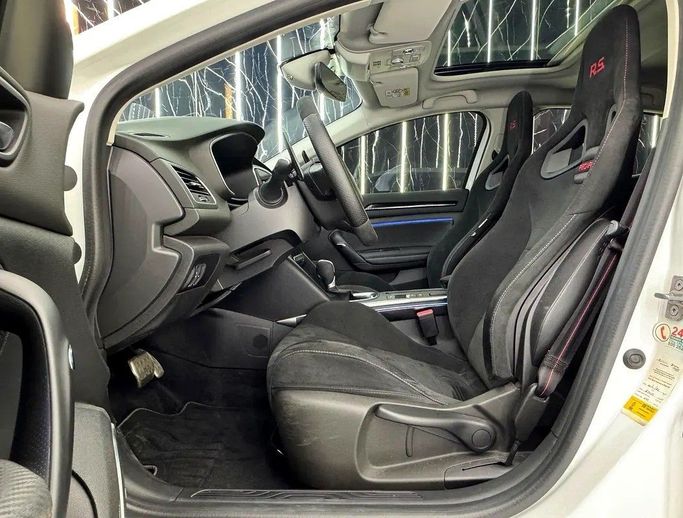 Used Renault Megane RS IV, 1.8 l, 2024 in Dubai by Zeus Motors, White color. GCC Specs | AUTO.AE