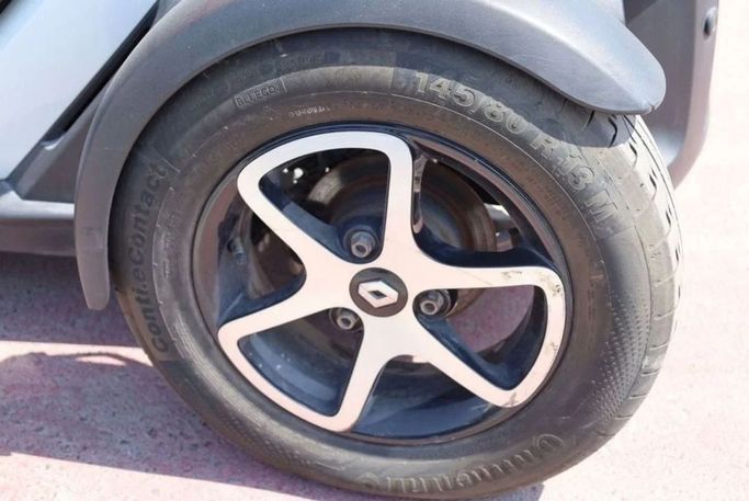 Used Renault Twizy, 2017 in Dubai by Top Euro Cars, Orange color.  | AUTO.AE