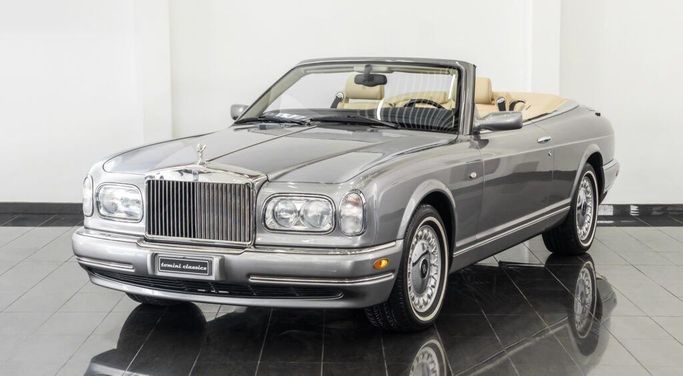 Подержанный Rolls-Royce Corniche V, 6.7 л, 2002 в Дубае от Tomini Cars Серебристый цвет.  | AUTO.AE | Объявление #257767