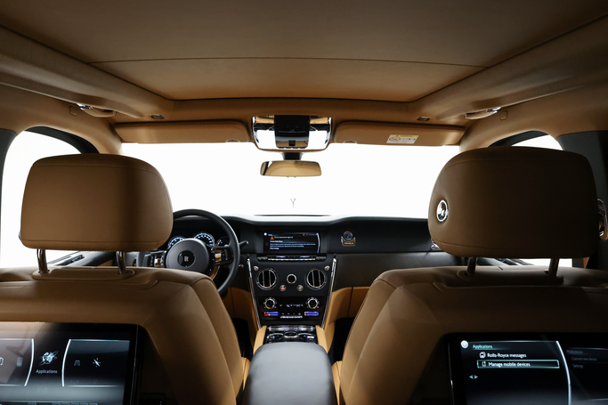 Rolls-Royce Cullinan I, 2022 business suv 5 dr. for rent in Dubai by POF RENTAL, white color | AUTO.AE