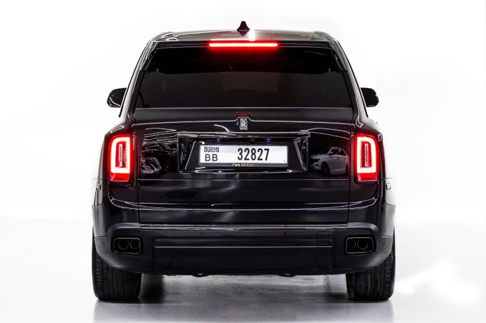 Rolls-Royce Cullinan I, 2023 business suv 5 dr. for rent in Dubai by POF RENTAL, black color | AUTO.AE