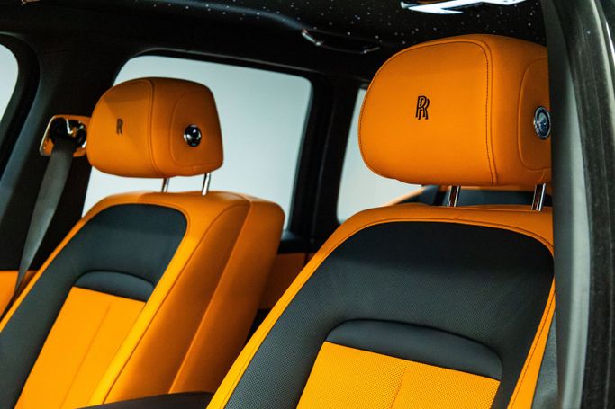 Rolls-Royce Cullinan I, 2022 business suv 5 dr. for rent in Dubai by POF RENTAL, black color | AUTO.AE