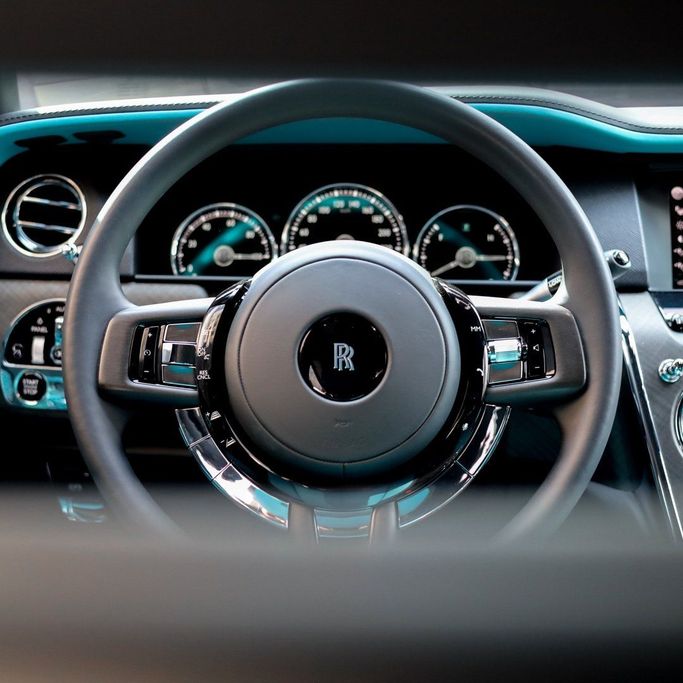 Rolls-Royce Cullinan I, 2022 business suv 5 dr. for rent in Dubai by DEIZ, black color | AUTO.AE