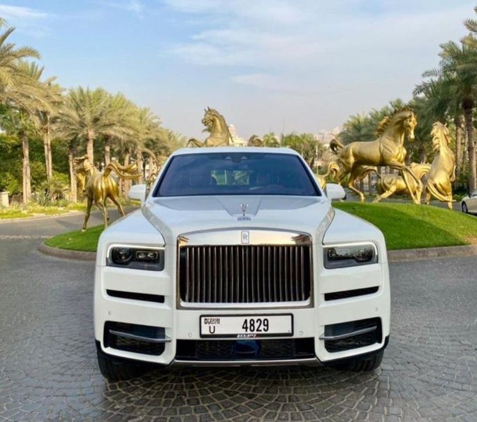 Rolls-Royce Cullinan Novitec I, 2024 внедорожник 5 дв. бизнес класса в Дубае от King Way Car Rental белый цвет | AUTO.AE