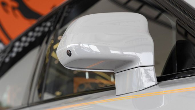 Новый Rolls-Royce Cullinan Black Badge I Рестайлинг, 6.7 л, 2025 в Дубае от Laith Alobaidi Motors Белый цвет. Европейская | AUTO.AE