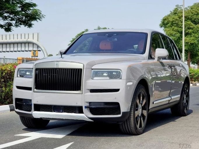 New Rolls-Royce Cullinan I, 6.7 l, 2023 in Dubai by Mohamed Hakim Motors, Silver color. Other | AUTO.AE