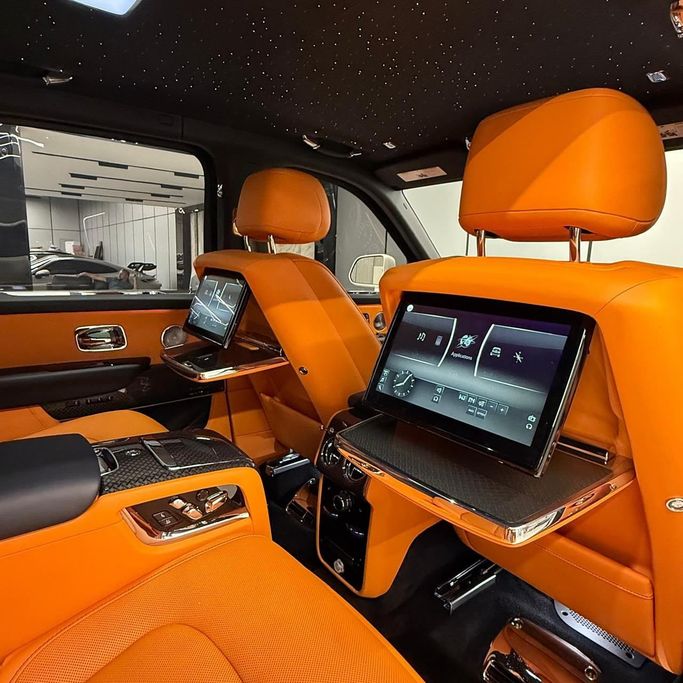 Used Rolls-Royce Cullinan I, 6.7 l, 2022 in Dubai by AAA Motors, White color. Other | AUTO.AE