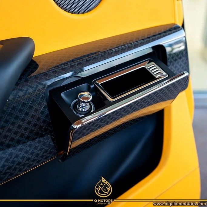 Новый Rolls-Royce Cullinan Black Badge I Рестайлинг, 6.7 л, 2024 в Дубае от Q Motors Черный цвет. GCC | AUTO.AE