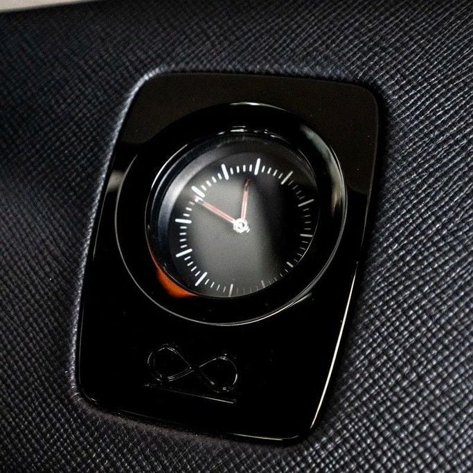 Used Rolls-Royce Cullinan Black Badge I, 6.7 l, 2022 in Dubai by Q Motors, Black color. GCC Specs | AUTO.AE