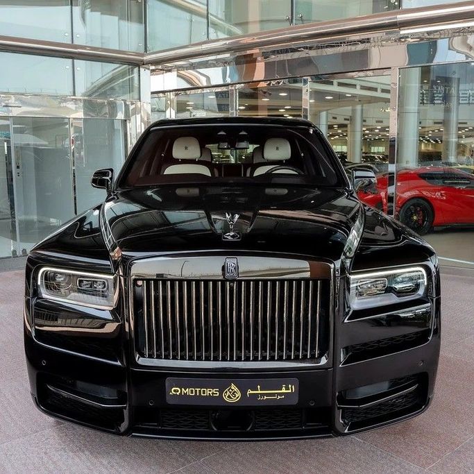 Used Rolls-Royce Cullinan Black Badge I, 6.7 l, 2022 in Dubai by Q Motors, Black color. GCC Specs | AUTO.AE