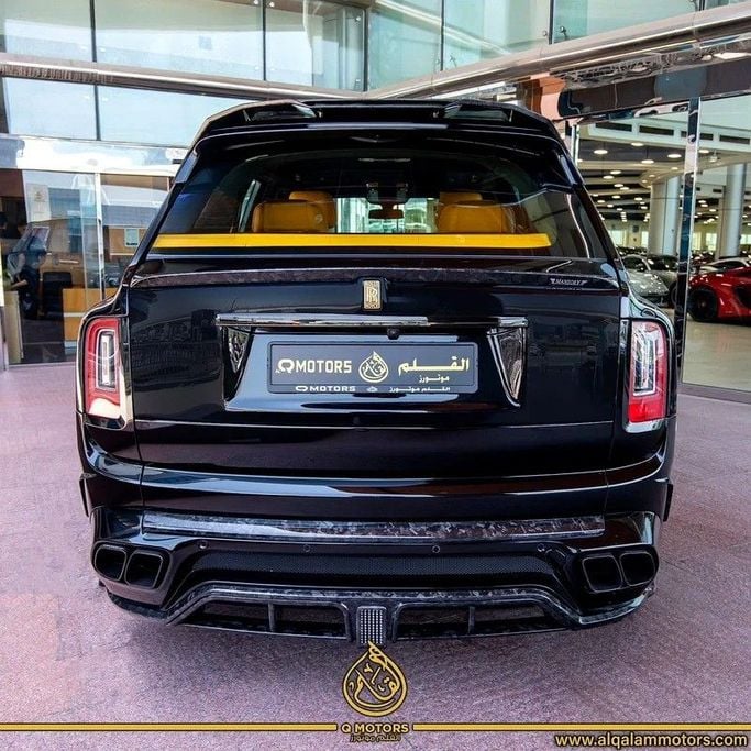 New Rolls-Royce Cullinan Mansory I, 6.8 l, 2023 in Dubai by Q Motors, Black color. European Specs | AUTO.AE
