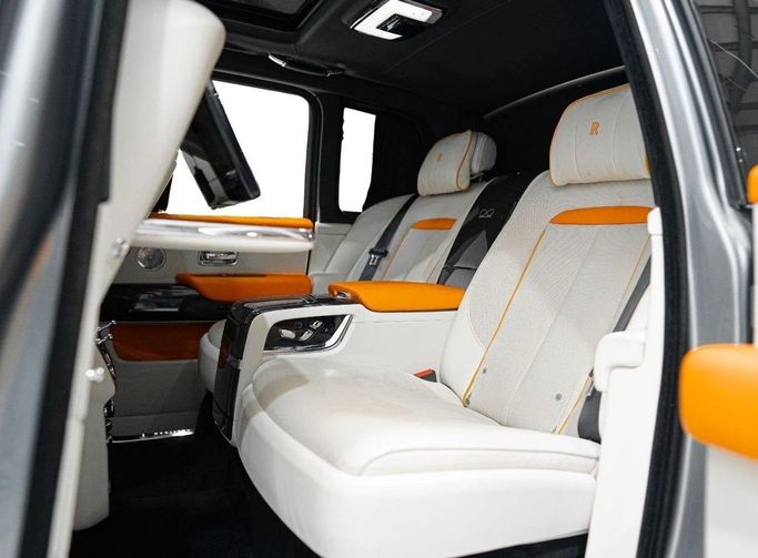Used Rolls-Royce Cullinan Black Badge I, 6.7 l, 2020 in Dubai by LMG Motors, Grey color. European Specs | AUTO.AE