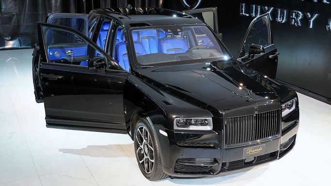 New Rolls-Royce Cullinan I, 6.7 l, 2024 in Dubai by Dourado Luxury Car, Black color. European Specs | AUTO.AE