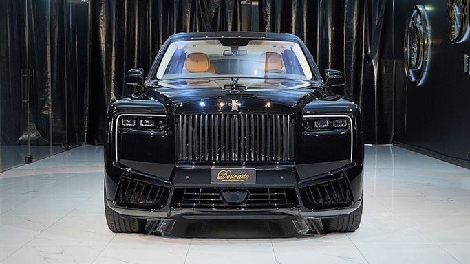 New Rolls-Royce Cullinan I Facelift, 6.7 l, 2025 in Dubai by Dourado Luxury Car, Black color. European Specs | AUTO.AE